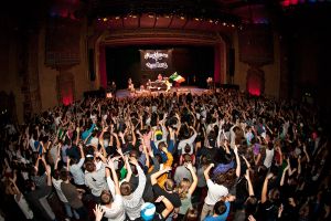 mackle-mtbaker-theatre-crowd.jpg