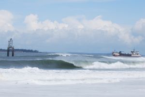 westport-waves-02.jpg
